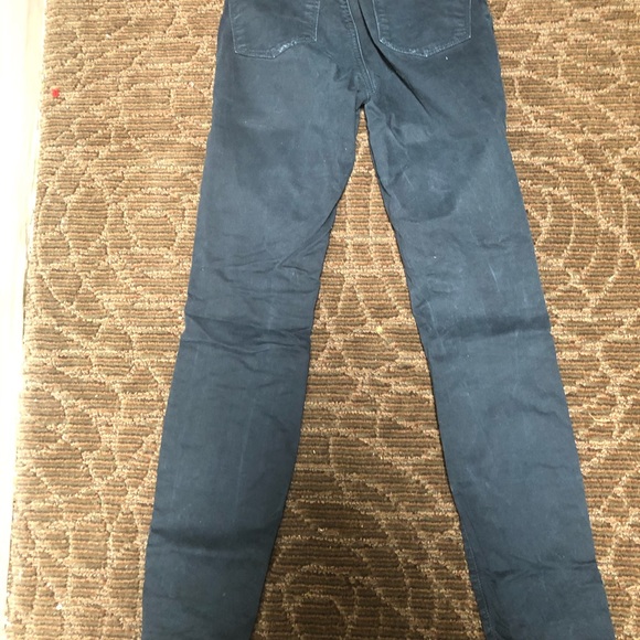 J Brand 811 Mid-rise Skinny Jean - Picture 8 of 8